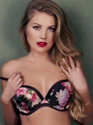 אתל פצצת על