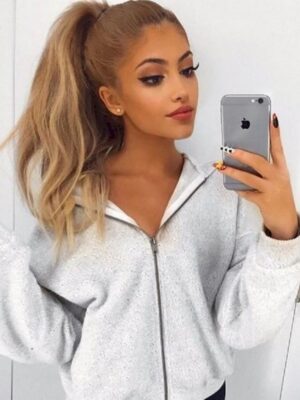 אבלין נערה עם גוף מטריף