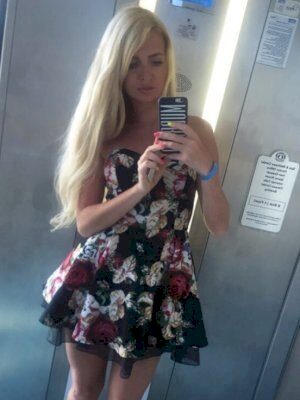 מאטיל בחורה חמה מחכה להזמנה שלך