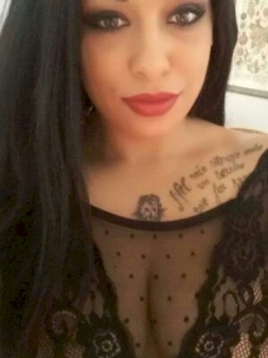 מאריא בחורה מהסרטים אצלך בבית או במלון