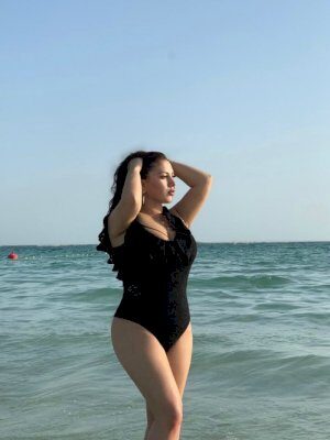 סברינה מאוד חמה